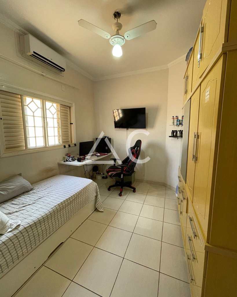 Casa em Jales, no bairro Jardim Estados Unidos
