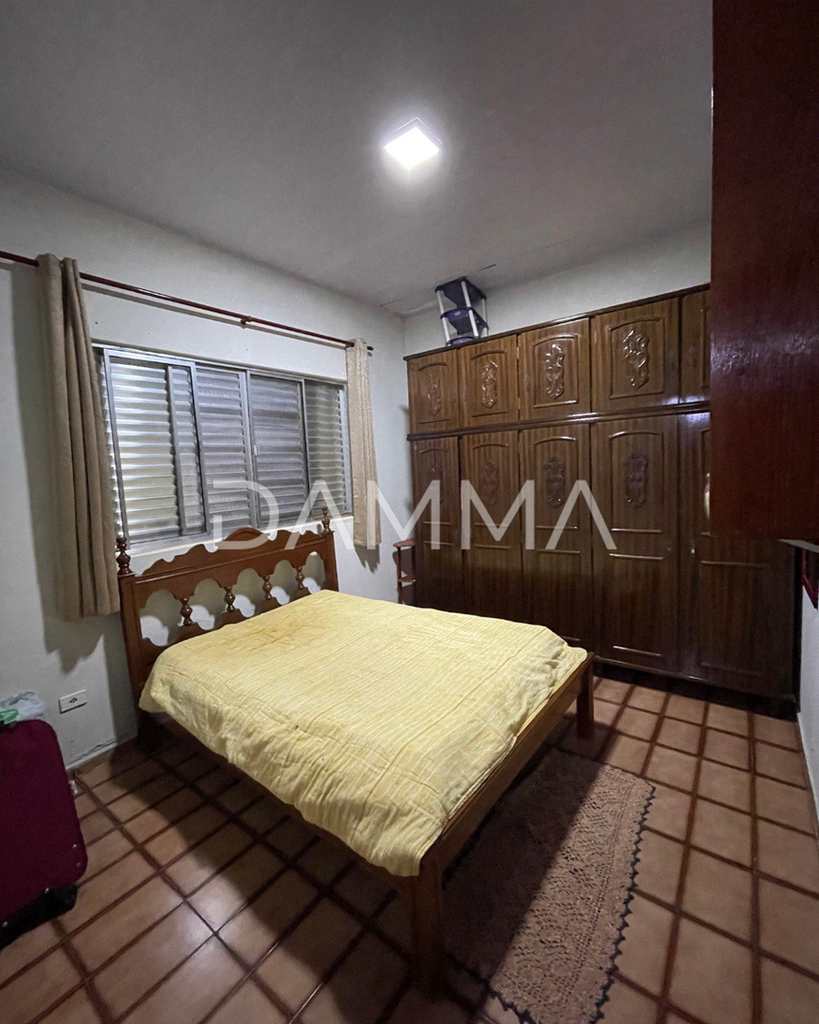 Casa em Jales, no bairro Jardim Oiti