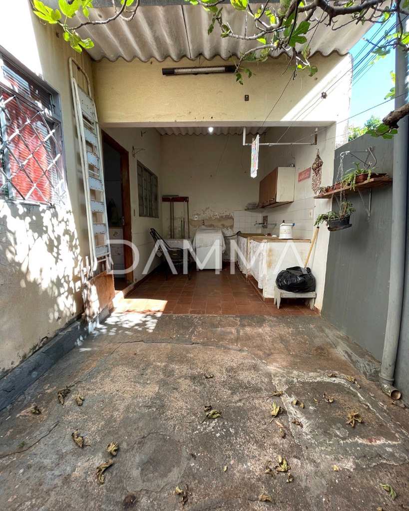 Casa em Jales, no bairro Jardim Oiti