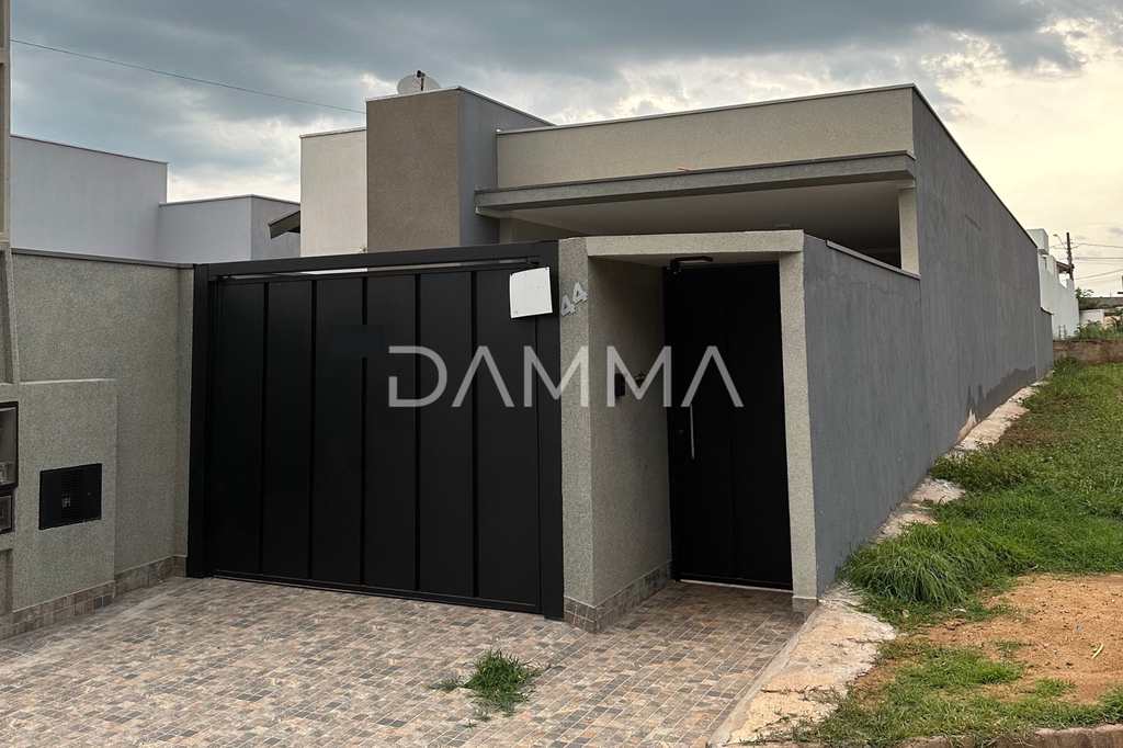Casa em Jales, no bairro Residencial Monte Líbano