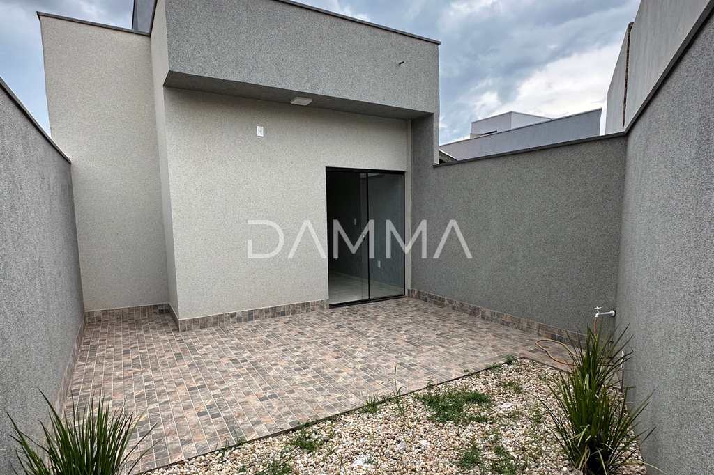 Casa em Jales, no bairro Residencial Monte Líbano