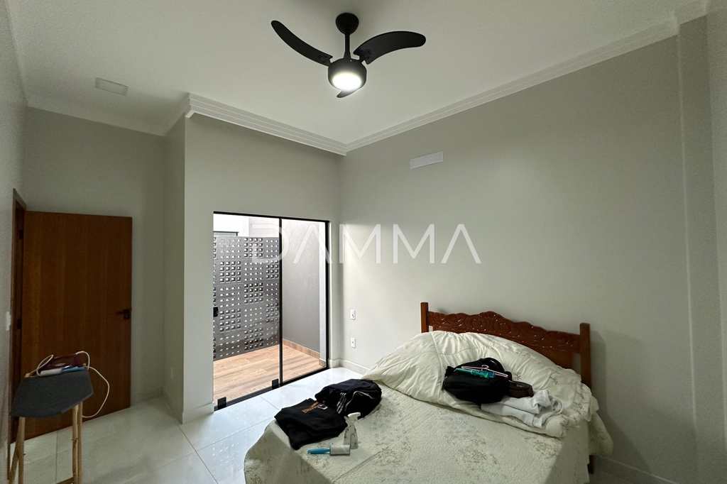 Casa em Jales, no bairro Jardim Pires de Andrade