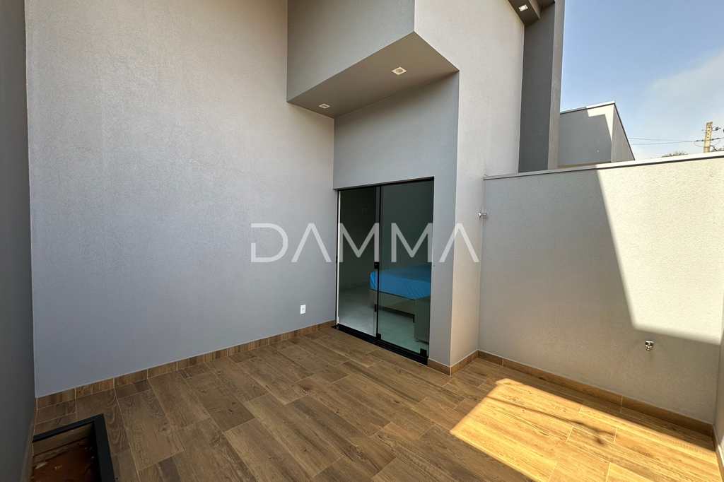 Casa em Jales, no bairro Jardim Pires de Andrade