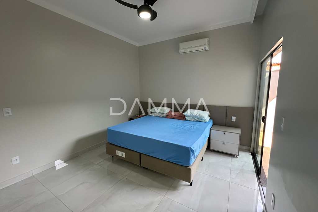 Casa em Jales, no bairro Jardim Pires de Andrade
