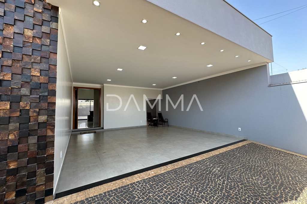 Casa em Jales, no bairro Jardim Pires de Andrade