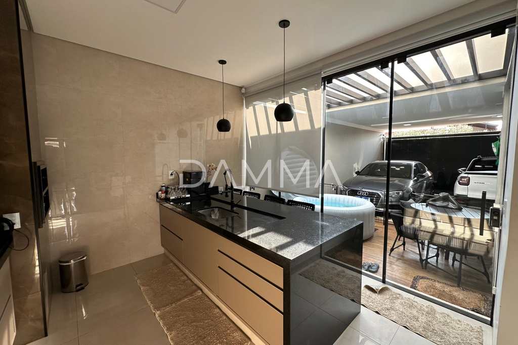 Casa em Jales, no bairro Jardim Oiti