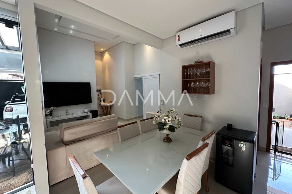 Casa em Jales, no bairro Jardim Oiti