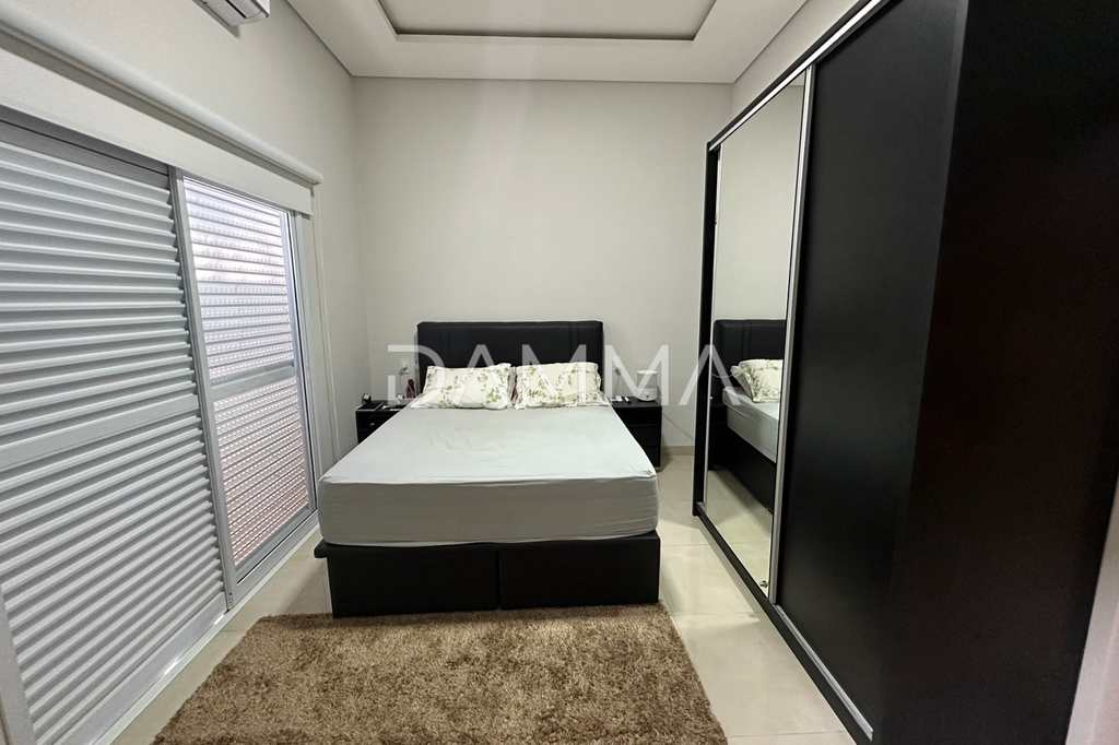 Casa em Jales, no bairro Jardim Oiti