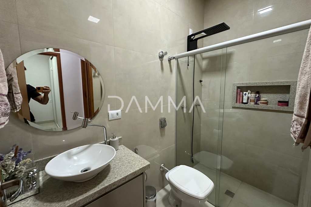 Casa em Jales, no bairro Jardim Oiti