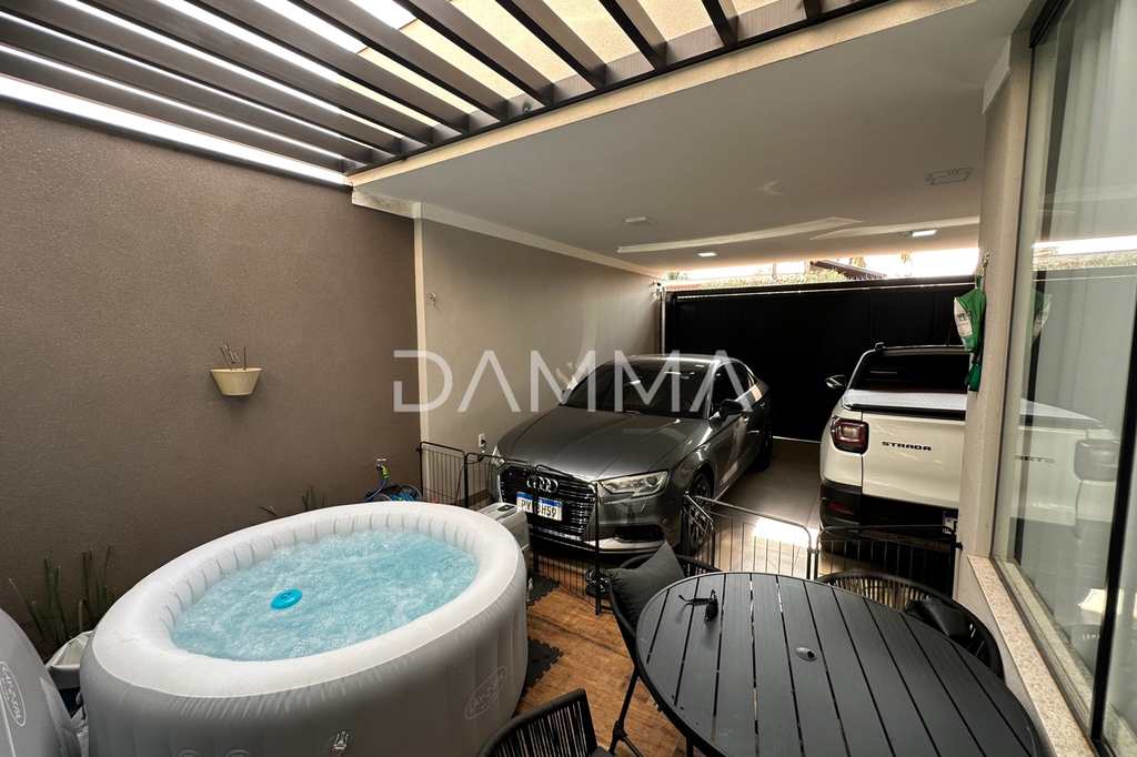 Casa em Jales, no bairro Jardim Oiti