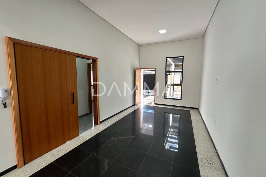 Casa em Jales, no bairro Residencial Vila Mariana