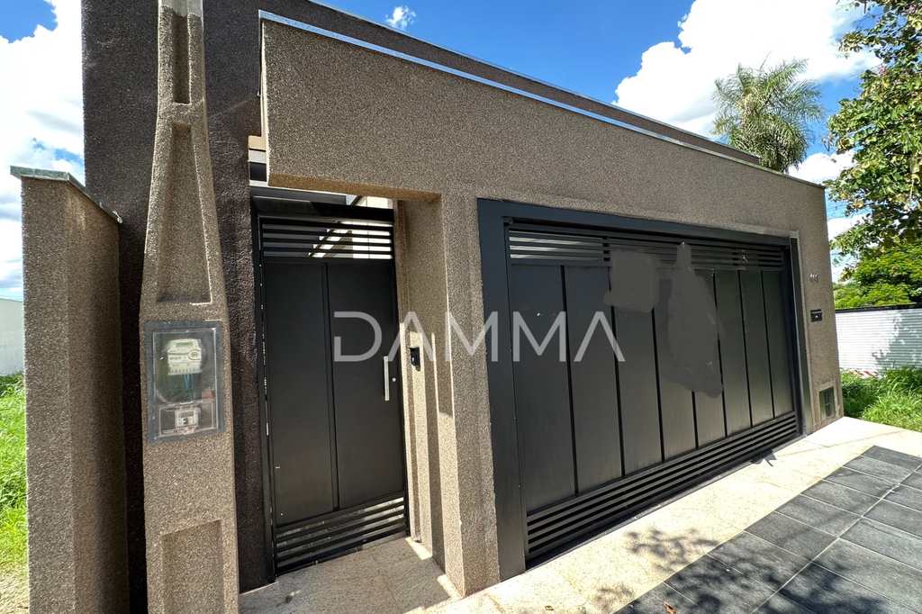 Casa em Jales, no bairro Residencial Vila Mariana
