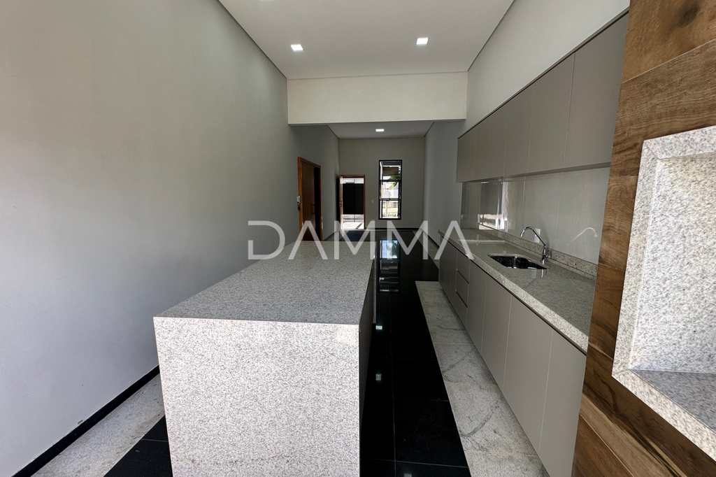 Casa em Jales, no bairro Residencial Vila Mariana
