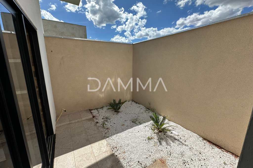 Casa em Jales, no bairro Residencial Vila Mariana