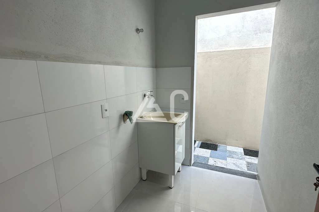 Casa em Jales, no bairro Residencial Vila Mariana