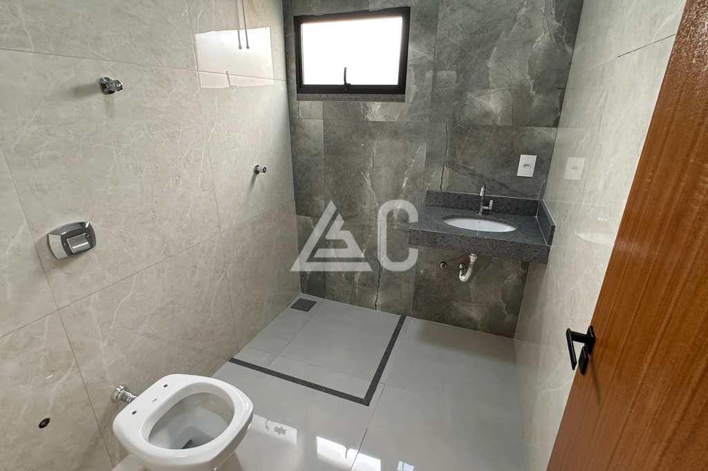 Casa em Jales, no bairro Residencial Vila Mariana