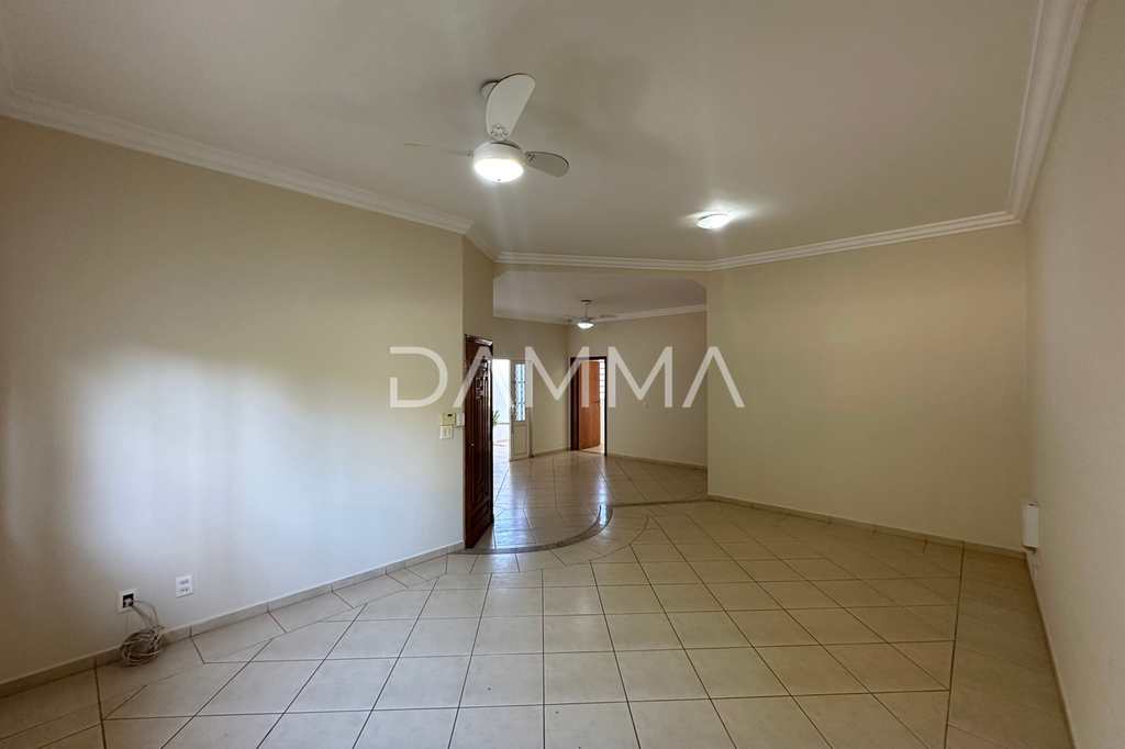 Casa em Jales, no bairro Jardim Pêgolo II