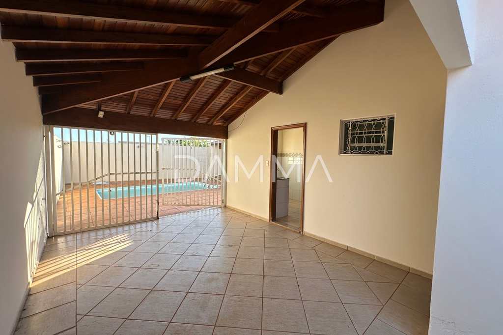 Casa em Jales, no bairro Jardim Pêgolo II