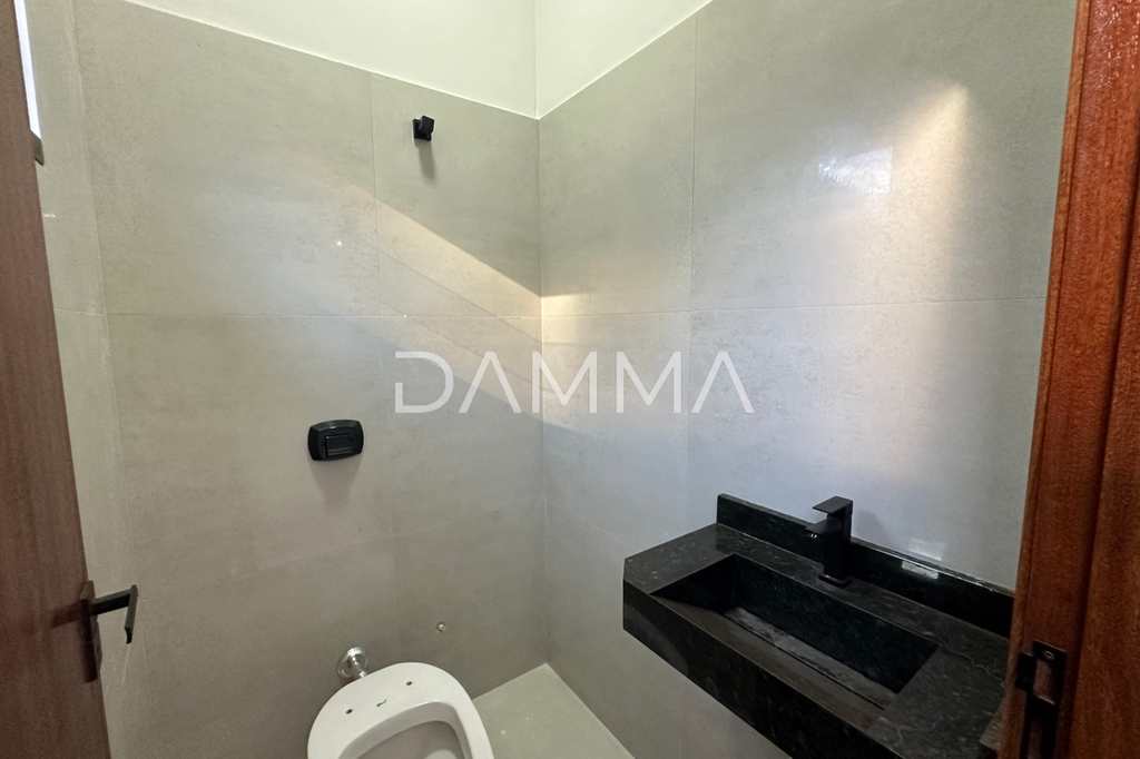 Casa em Jales, no bairro Jardim Pêgolo II