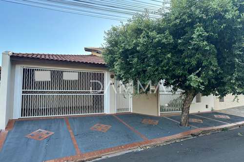 Casa, código 329 em Jales, bairro Jardim Pêgolo II