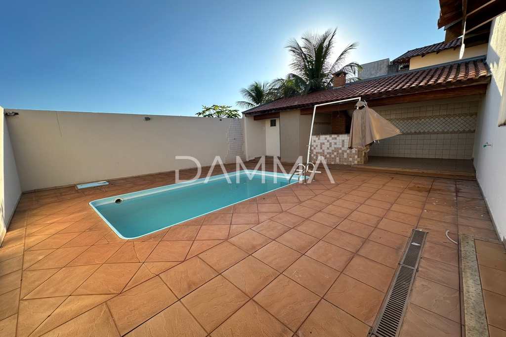 Casa em Jales, no bairro Jardim Pêgolo II