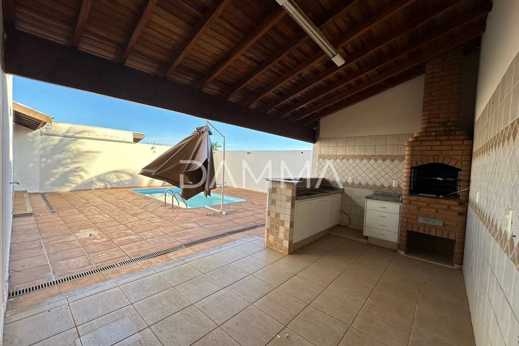 Casa em Jales, no bairro Jardim Pêgolo II