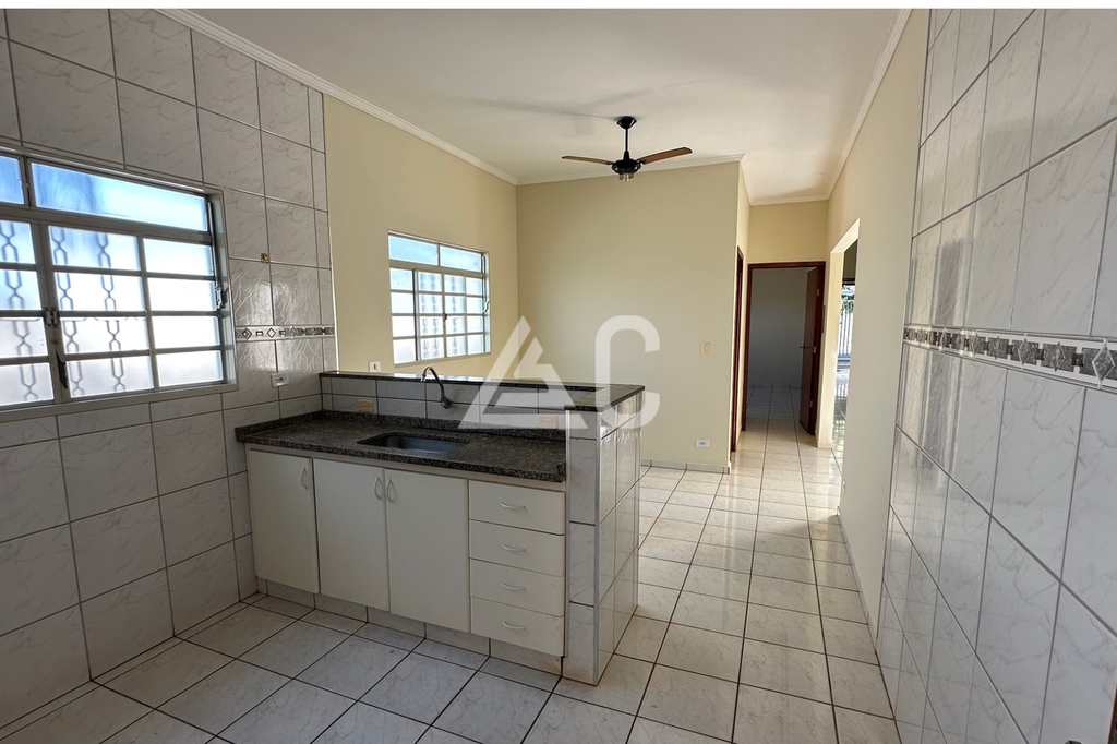 Casa em Jales, no bairro Jardim Pêgolo II