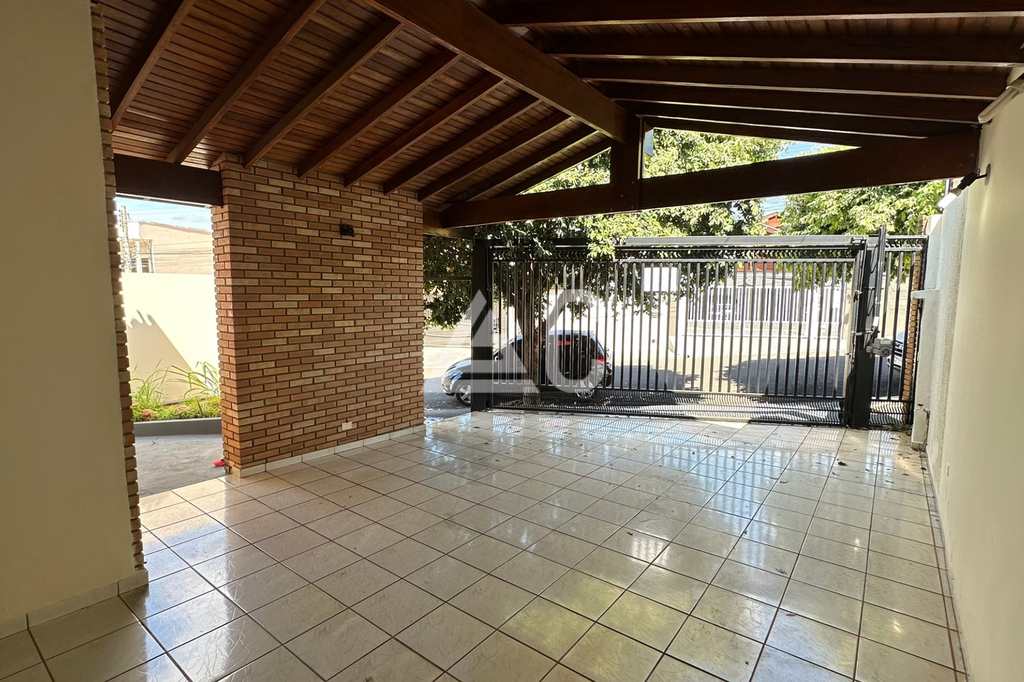 Casa em Jales, no bairro Jardim Pêgolo II