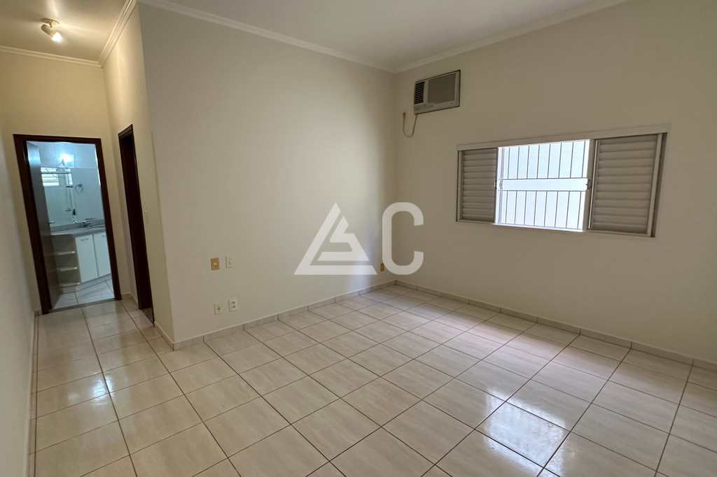 Casa em Jales, no bairro Centro