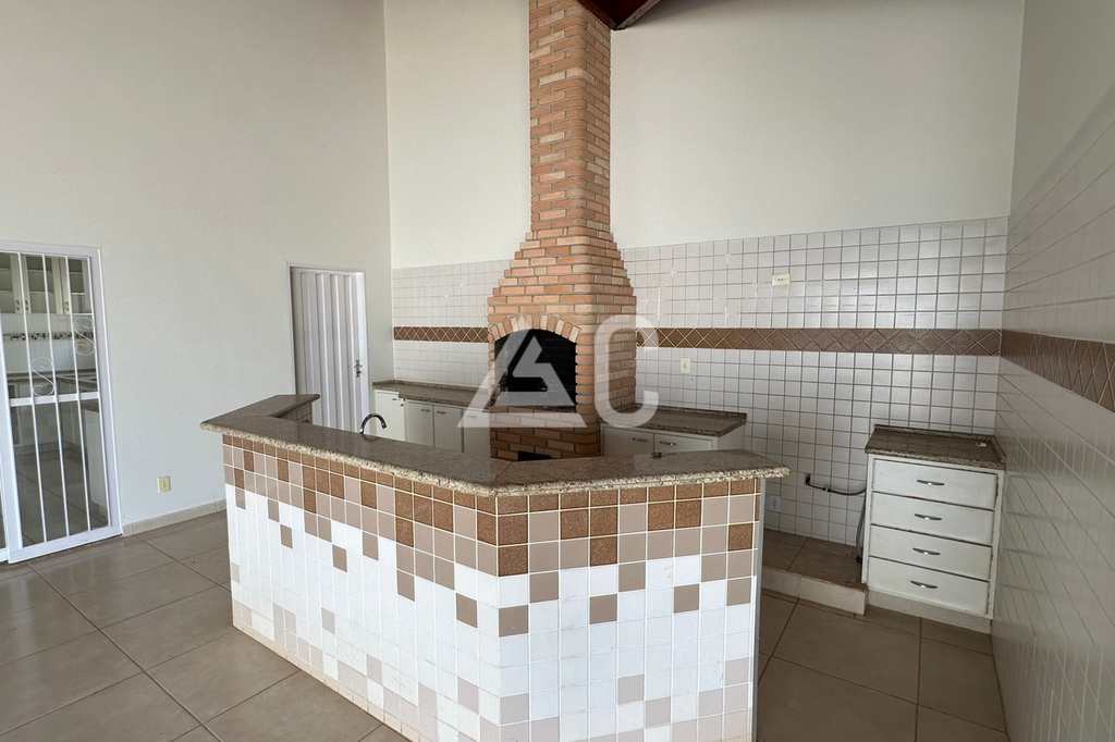 Casa em Jales, no bairro Centro