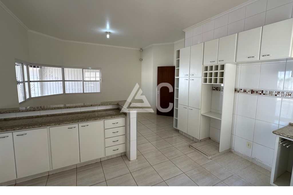 Casa em Jales, no bairro Centro