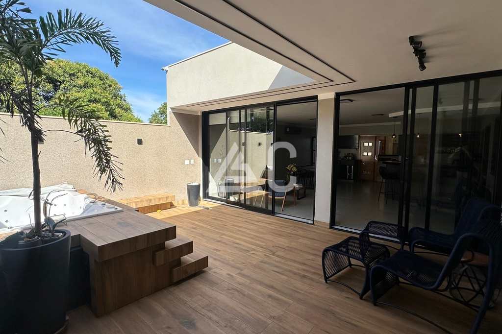 Casa em Jales, no bairro Jardim Soraia