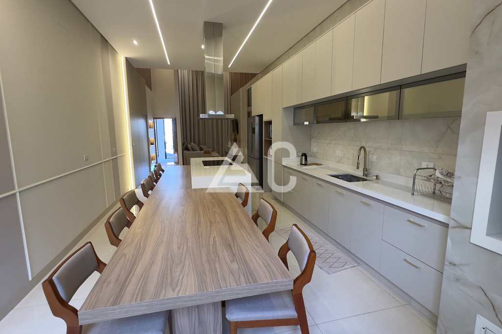 Casa em Jales, no bairro Residencial Vila Mariana