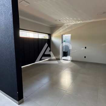 Casa em Jales, bairro Residencial Maria Gabriela