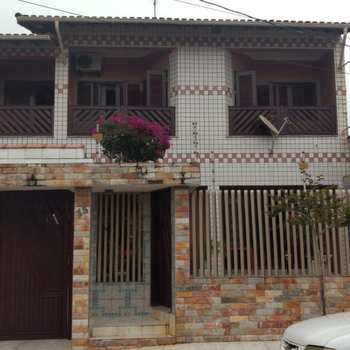 Sobrado em Itanhaém, bairro Centro