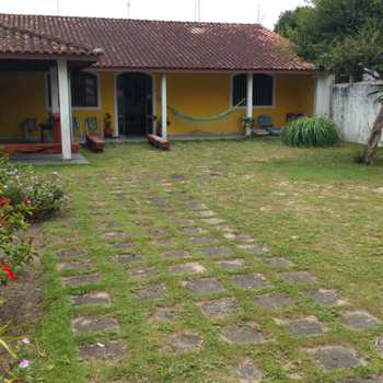 Casa em Itanhaém, bairro Jardim Itapel