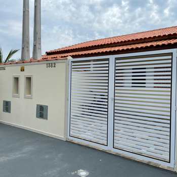 Casa em Itanhaém, bairro Balneário Santa Júlia