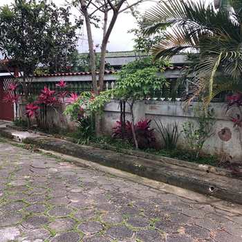 Casa em Itanhaém, bairro Satélite