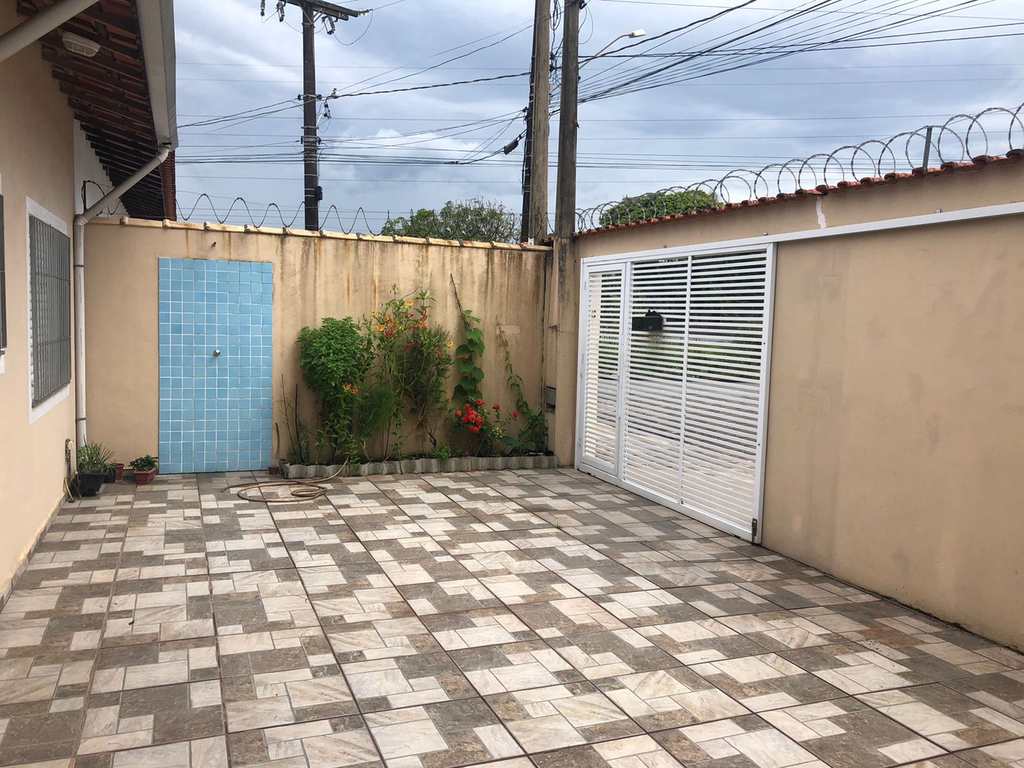 Casa em Itanhaém, no bairro Jardim Tropical