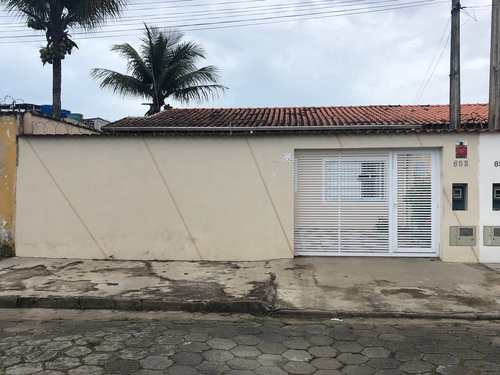 Casa, código 201 em Itanhaém, bairro Jardim Tropical