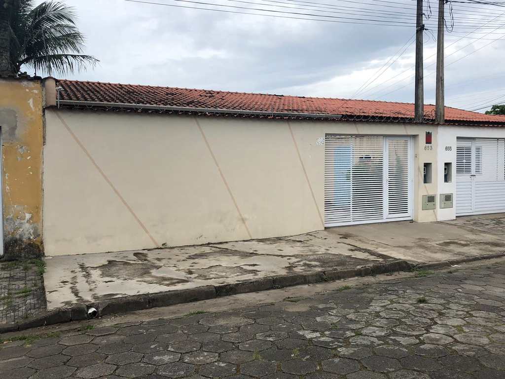 Casa em Itanhaém, no bairro Jardim Tropical