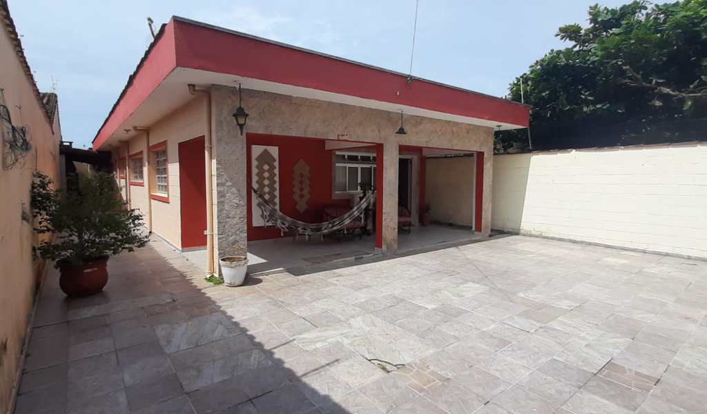 Casa em Itanhaém, bairro Balneário Nova Itanhaém