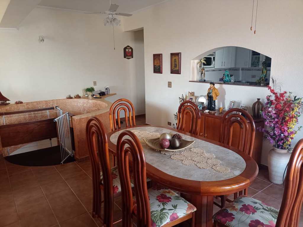 Apartamento em Itanhaém, no bairro Belas Artes
