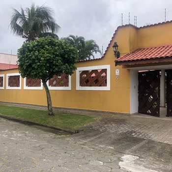 Casa em Itanhaém, bairro Jardim Suarão