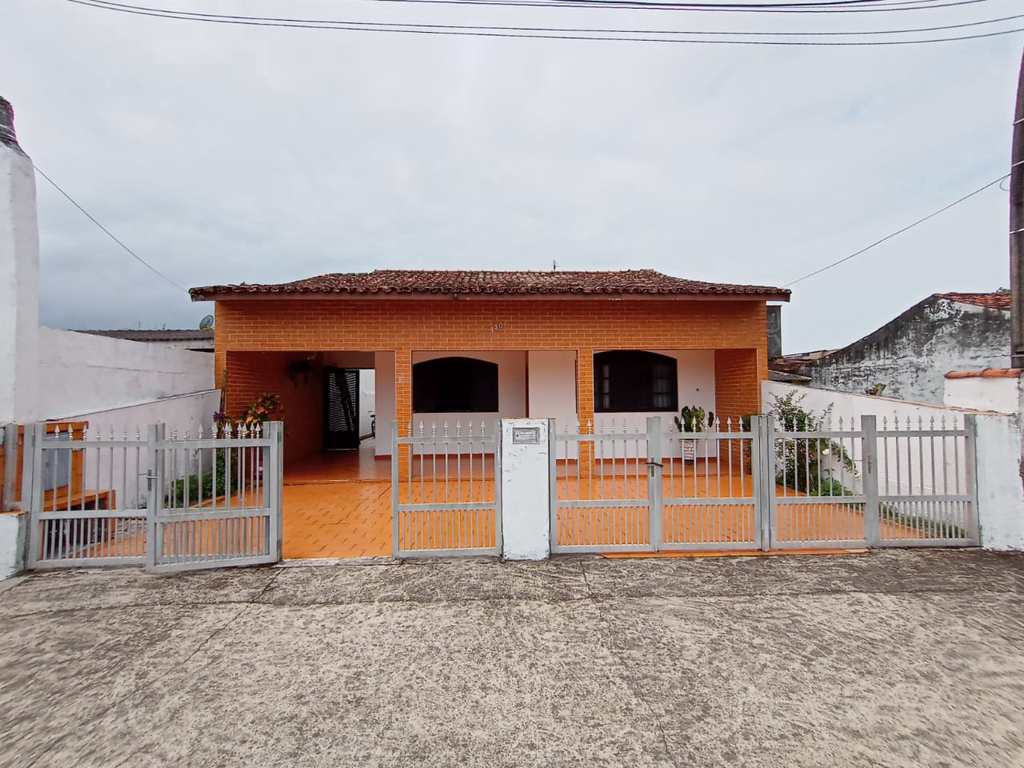 Casa em Itanhaém, no bairro Balneário Nova Itanhaém