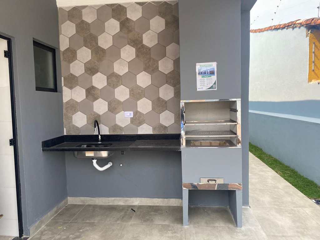 Casa em Itanhaém, no bairro Cibratel II