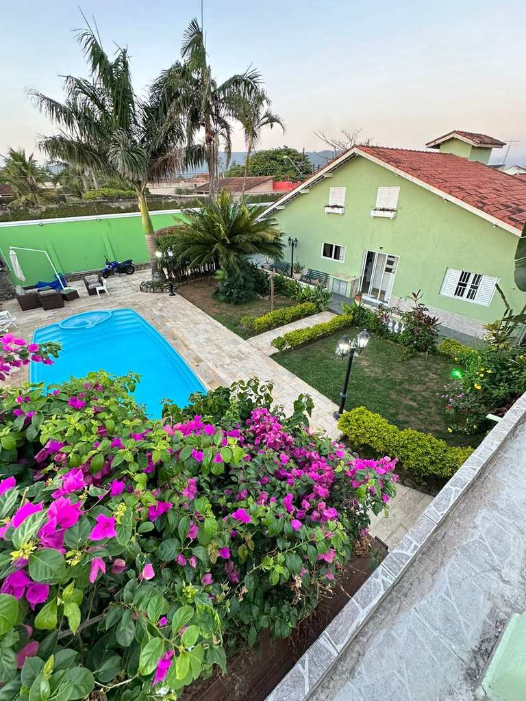 Casa em Itanhaém, no bairro Suarão