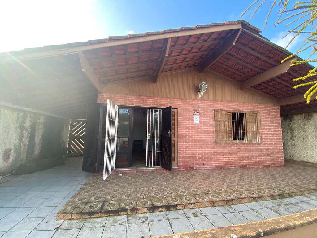 Casa em Itanhaém, no bairro Jardim Suarão