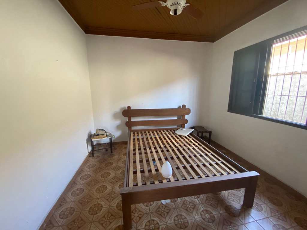 Casa em Itanhaém, no bairro Jardim Suarão