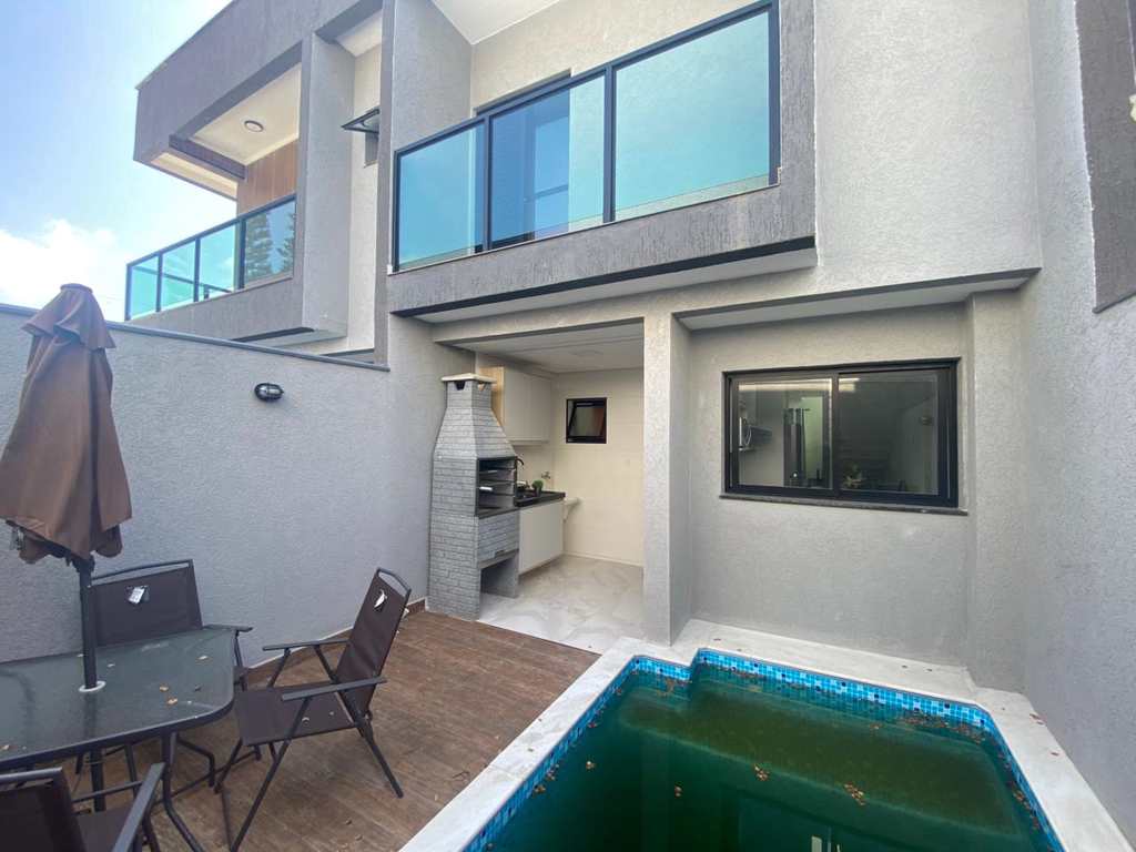 Casa em Itanhaém, no bairro Praia dos Sonhos